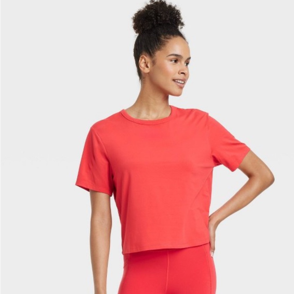Women’s Essential Crewneck Short Sleeve Workout Tee